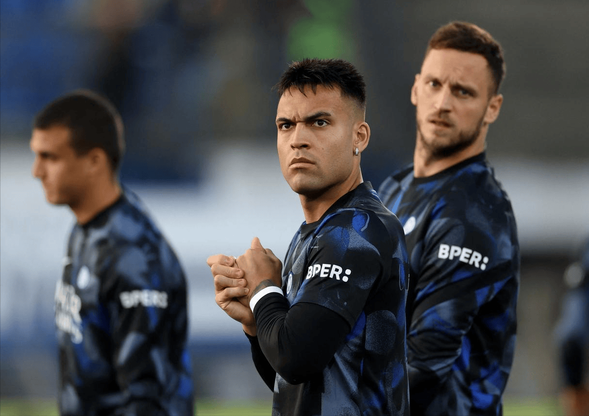 包含今晚国际米兰刷新队史纪录北京首钢集结日遗憾出局，现场解说直呼：多伦多猛龙转会期完成体检的词条