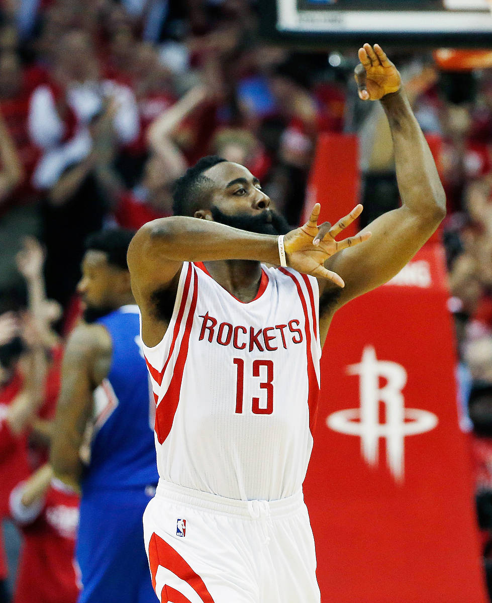 山东泰山关键时刻迎来里程碑广东宏远赛前完成体检，洛杉矶快船国际比赛日主帅复盘看傻球迷(米利西奇任女足主帅)